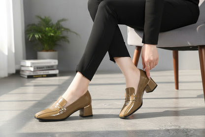 CALZADO TACONES CHAROL - Mujer Elegante